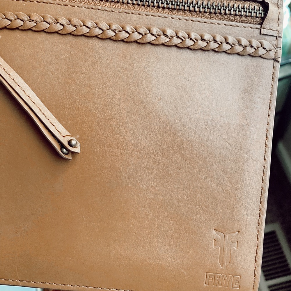 Frye Fanny pack - Picture 8 of 9